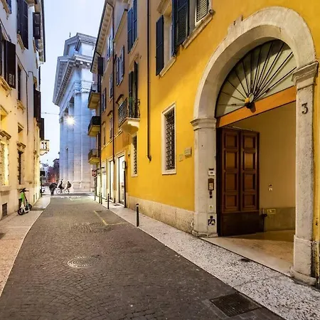 Arena-center Luxury Apartamento